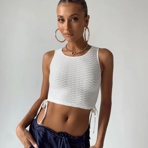 *BRAND NEW* White tank with tie ruching on sides- Princess polly